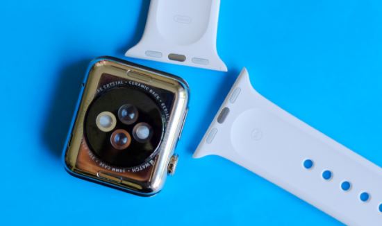 How to Put On Apple Watch Band