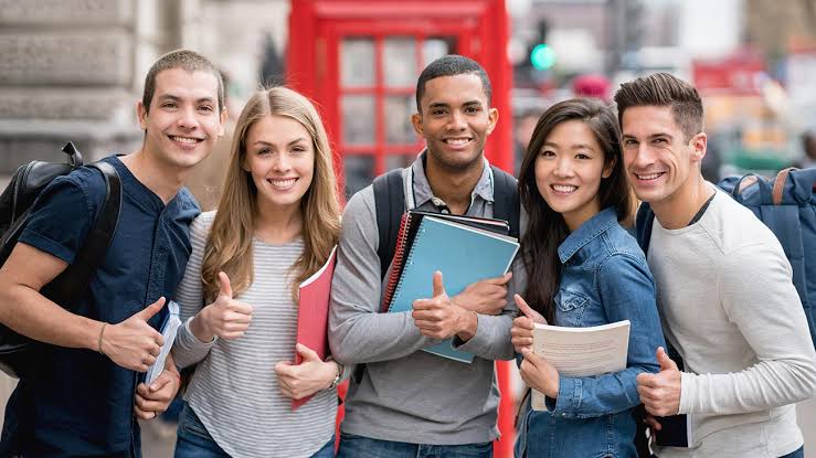 Studying Abroad Advantages and Disadvantages