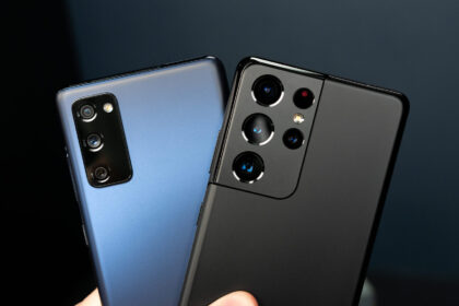 Compare Samsung S20 and S21