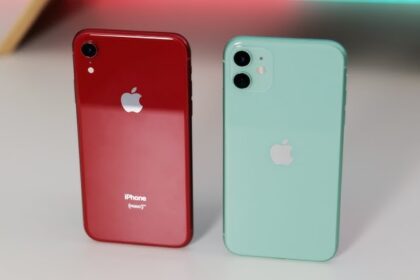 iPhone 13 Mini Compared to iPhone XR
